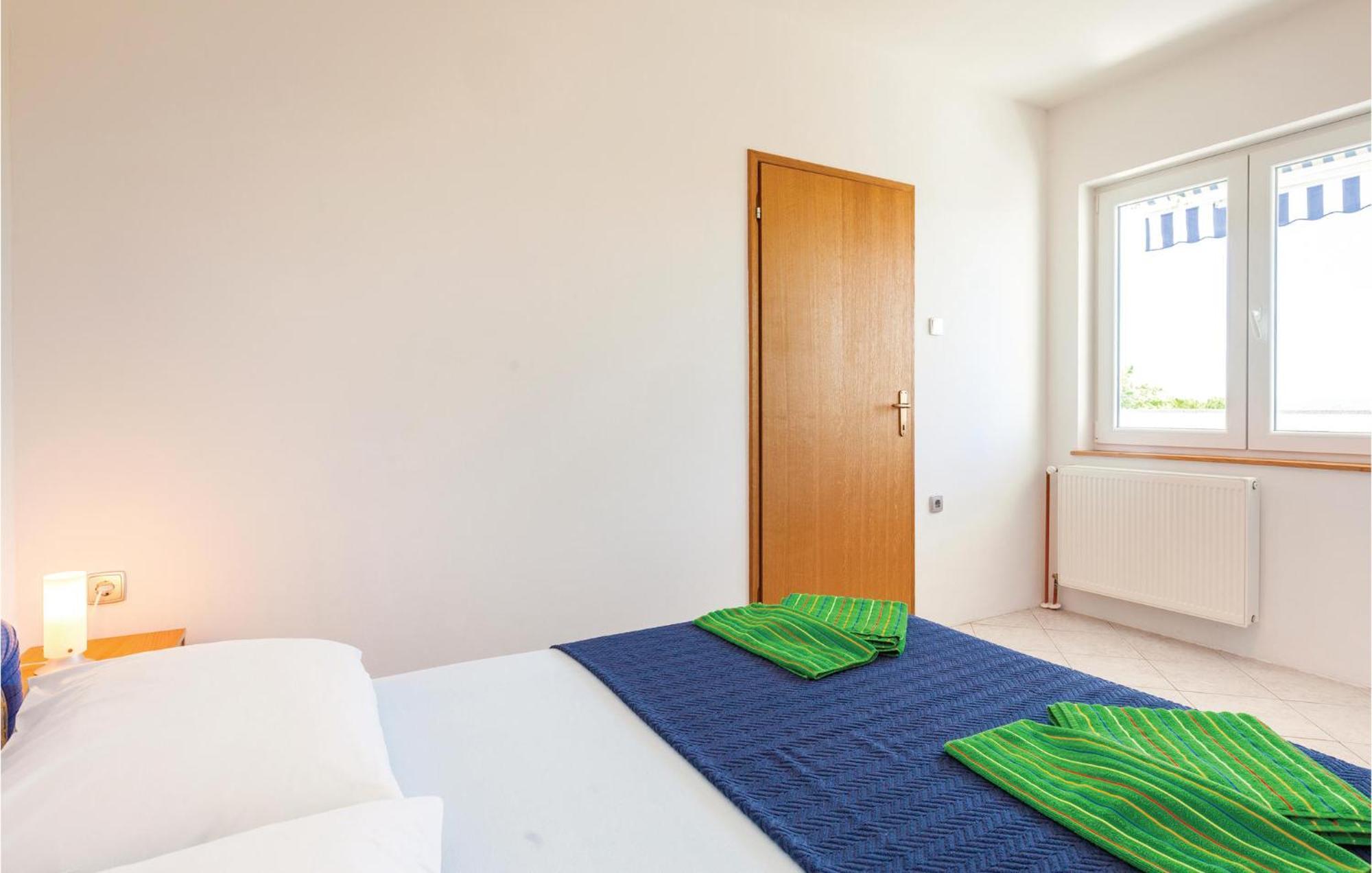 Beautiful Apartment In Crikvenica With Kitchen Εξωτερικό φωτογραφία