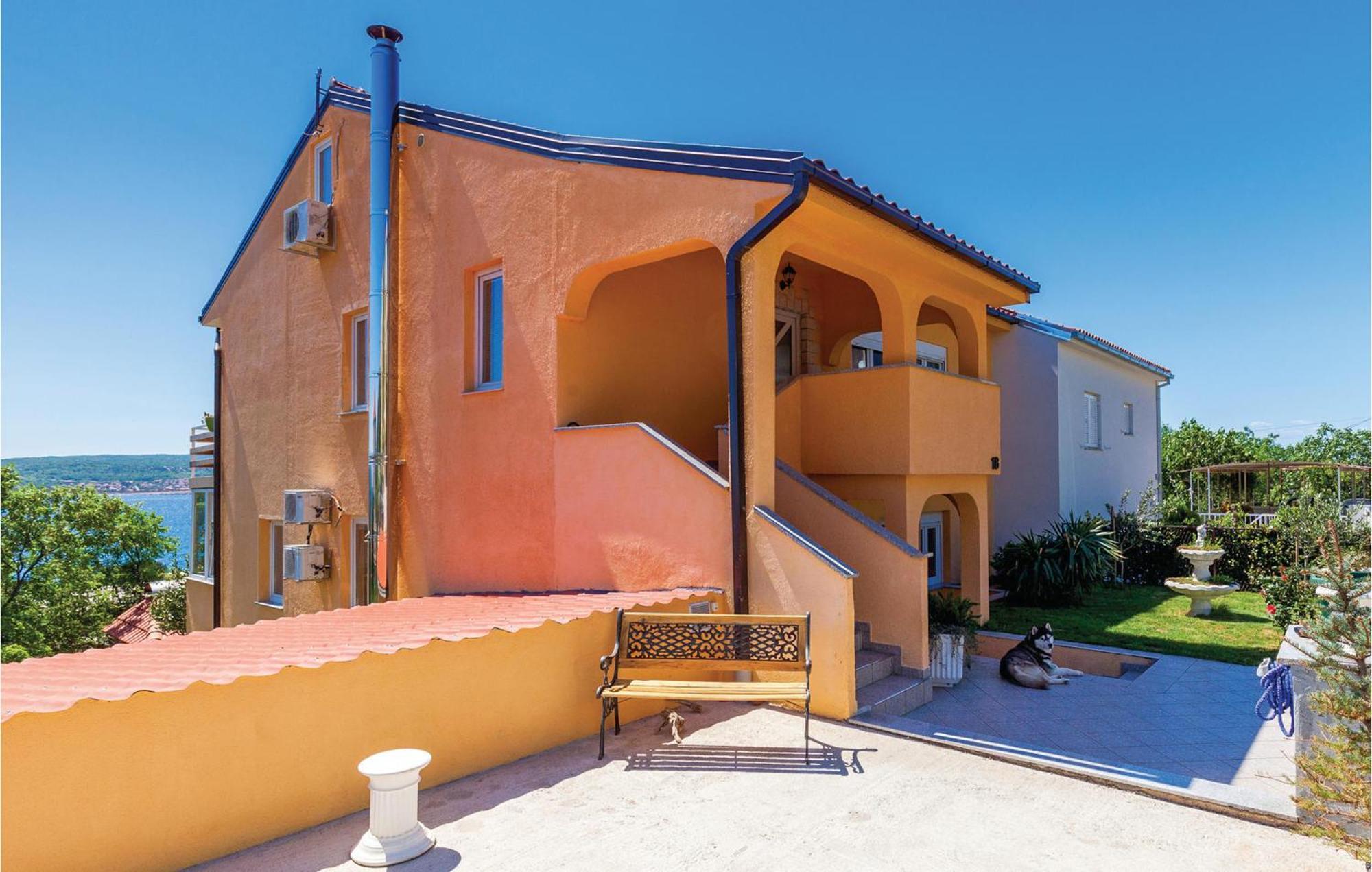 Beautiful Apartment In Crikvenica With Kitchen Εξωτερικό φωτογραφία
